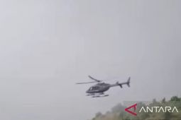Pendaki Swiss terjatuh di Gunung Rinjani dievakuasi gunakan helikopter