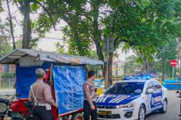 Dishub Tangerang libatkan polisi tindak tegas parkir liar di jalan Irigasi Sipon