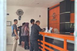 Kantor Pos Sungailiat salurkan BSU kepada 3.591 orang pekerja