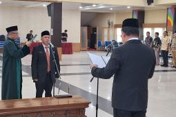Hendri Yani dilantik sebagai Pj Sekda Belitung Timur