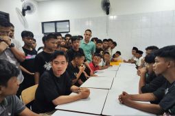 Gibran jelaskan alasan malam-malam kunjungi Sekolah Rakyat
