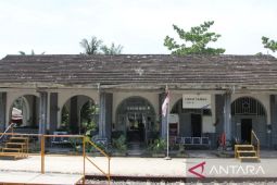 Lidah Tanah, stasiun KA bersejarah