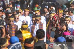 Tarian Ou Balumba pecahkan rekor Muri di Festival Lakey 2025 di Dompu