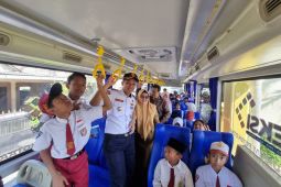 Pemkot Kediri edukasi pelajar beralih naik transportasi bus sekolah