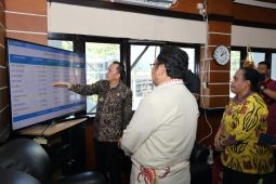 Pj Gubernur Papua minta warga manfaatkan bebas denda pajak kendaraan