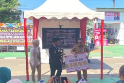 Pemprov Sulsel salurkan bantuan Rp20 miliar untuk bedah rumah di Takalar