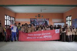 Pelajar SMKN 1 Renggiang antusias ikuti edukasi safety riding dari Honda Babel