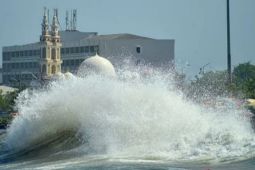 Gelombang tinggi berpotensi  terjadi perairan timur Kepulauan Nias