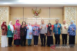 Harry Pahlevi bangga,  Kapolres Padangsidimpuan terima penghargaan dari Menteri