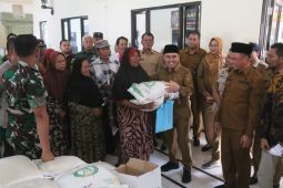 Pemkab Mojokerto salurkan bantuan pangan pada 83.589 penerima