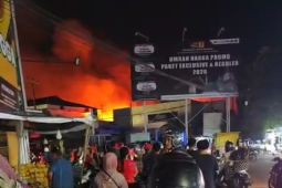 Pasar Inpres Manonda Palu terbakar