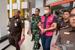 Kejati Jambi tahan tersangka korupsi kredit investasi bank bumn