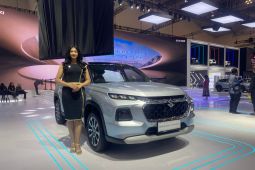 Suzuki tampilkan mobil ramah lingkungan eVITARA