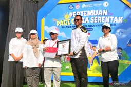 Kemendikdasmen terima penghargaan MURI atas senam anak pada HAN 2025