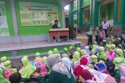 Madrasah di Jembrana mengajarkan toleransi melalui wayang