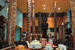 Kuliner peranakan dalam balutan antik