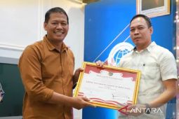 BPN Muna Barat raih 2 penghargaan terbaik tingkat provinsi