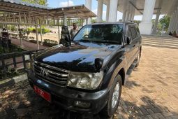 Buruan, kendaraan dinas mantan Gubernur Banten Ratu Atut dilelang