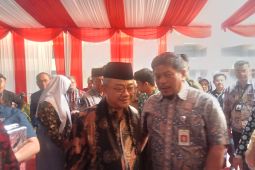 Penyerahan bantuan pendidikan SKK Migas PetroChina ke SLBN Tanjab Timur, Disaksikan Mendikdasmen RI