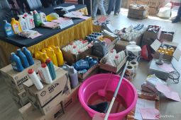 Sindikat belajar produksi oli palsu secara autodidak dari media sosial