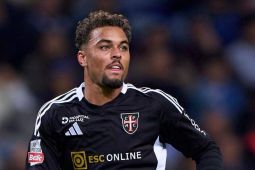 Olympique Lyon dikabarkan akan transfer Ruben Kluivert