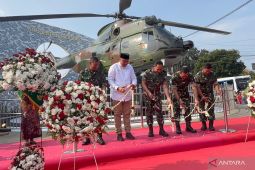 Panglima TNI bersama Bupati Bogor resmikan monumen helikopter di Cibinong