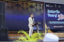 Seminar The Power Off Hajj sukses ajak calon jamaah di Mataram berhaji