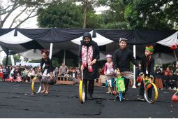 Bupati Banyuwangi nilai anak-anak saat ini lebih banyak bermain gawai