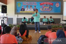 Dinsos Kaltim beri hiburan di panti asuhan, merayakan hari anak