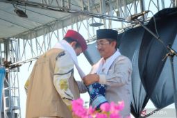 Bupati Tanjabbar dampingi Ustaz Abdul Somad sampaikan lima pesan kehidupan di Kuala Tungkal