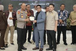 Komisi III DPR memastikan penegakan hukum di Kalbar berjalan baik