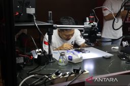 Wagub Kalbar arahkan teknisi Ponsel menjadi agen literasi digital