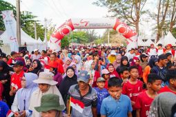 Semarak HUT Ke-49 PT Timah, Ribuan warga Belitung Timur antusias ikuti Jalan Sehat Merah Putih