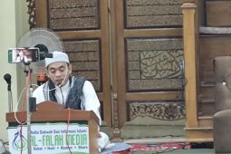 Usradz Madnur ingatkan kaum Muslim "nyaman disyukuri sakit diterima"