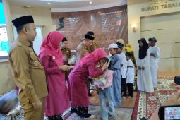 Ratusan anak yatim terima santunan di Tabalong