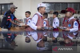 Target penerima manfaat program makan bergizi gratis