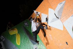 Pemanjat tebing Indonesia Ravianto raih perak