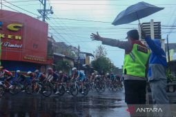 Hujan ringan hingga lebat diprakirakan guyur sejumlah daerah