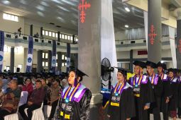 Unpatti Maluku  wisuda 923 lulusan siap kerja