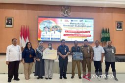624 pekerja non ASN Kabupaten Bekasi terima bantuan subsidi upah