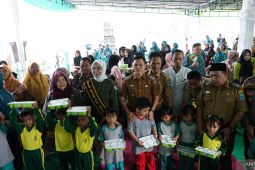 Ketua TP PKK Batang Hari hadiri peluncuran MBG