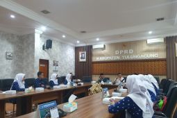 Guru PAUD nonformal adukan nasib ke DPRD Tulungagung