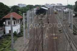 KAI Daop 6 menertibkan 13 bangunan di Lempuyangan untuk penataan stasiun