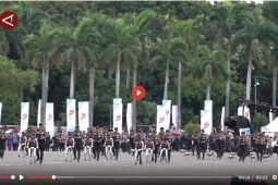 Robot polisi unjuk kemampuan di perayaan Hari Bhayangkara ke-79 - VIDEO