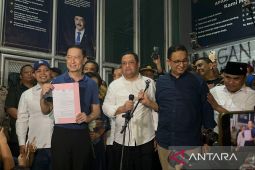 Tom Lembong resmi bebas dari Rutan Cipinang usai terima abolisi
