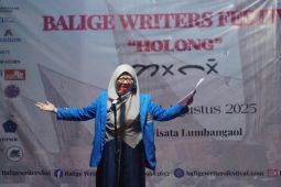 Mahasiswa UMSU baca puisi di Tanah Batak