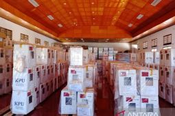 KPU Jayapura distribusikan logistik PSU Pilgub Papua ke distrik terjauh
