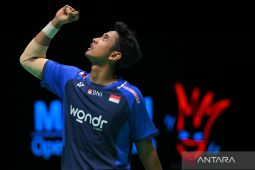 Alwi Farhan resmi menggantikan Axelsen di Kejuaraan Dunia 2025