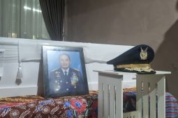 Rumah duka Marsma Fajar Adriyanto dipenuhi pelayat
