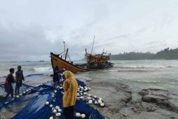 Kapal pukat cincin asal Aceh Selatan terdampar di Simeulue